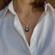 Load image into Gallery viewer, Legendinio Moldavito pakabutis iš Čekijos "Fortūnos akmuo"