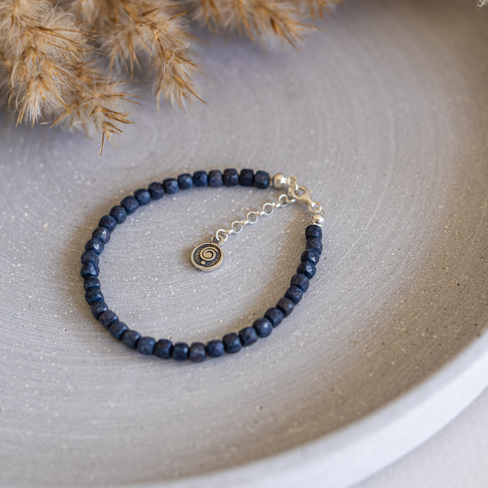 Dark Blue Sapphire Bracelet "The Guide", silver 925, adjustable size