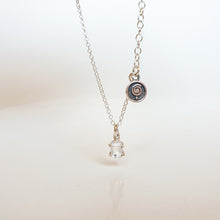 Load image into Gallery viewer, Moonstone from India, AAA grade petit pendant with chain "Intuition"